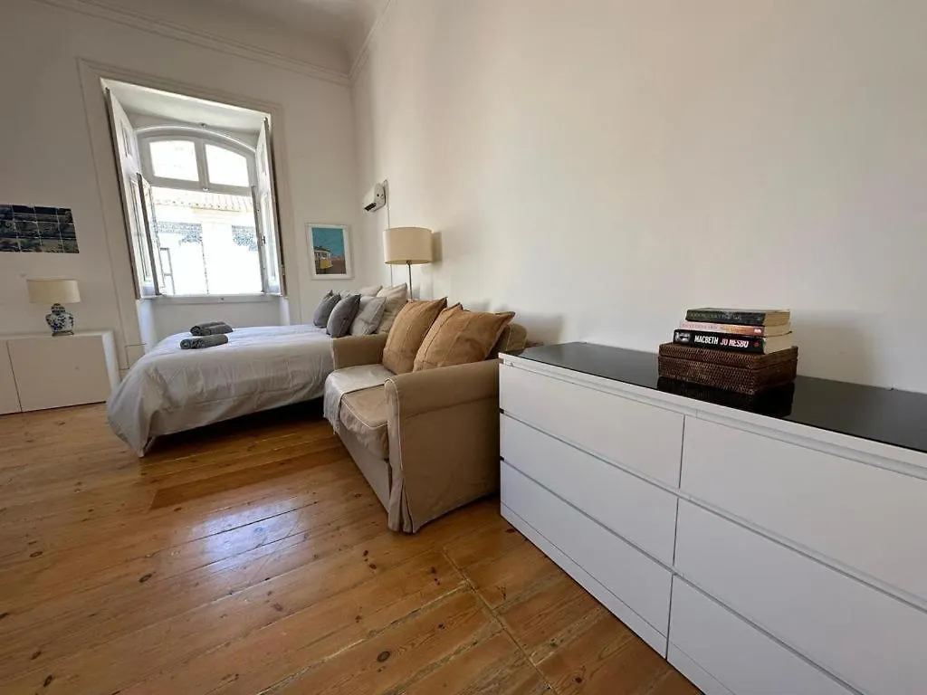 Homestay Luxuoso Quarto No Centro De Lisboa Apartment